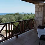 Вилла Nephele 3 Bedroom Villa With Private Pool *