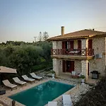 Вилла Nephele 3 Bedroom Villa With Private Pool Акротири