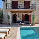 3 Bedroom Nephele Villa - Jootiq Villa *