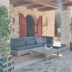 Villa 3 Bedroom Nephele Villa - Jootiq