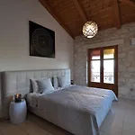 3 Bedroom Nephele Villa - Jootiq
