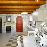 3 Bedroom Nephele Villa - Jootiq