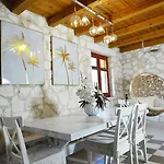 3 Bedroom Nephele Villa - Jootiq *