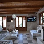 Villa 3 Bedroom Nephele Villa - Jootiq *