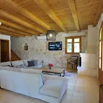 Villa 3 Bedroom Nephele Villa - Jootiq *