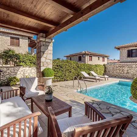 Nephele 3 Bedroom Villa With Private Pool *