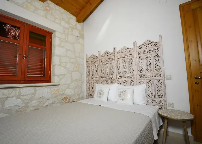 3 Bedroom Nephele Villa - Jootiq