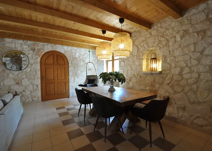 3 Bedroom Nephele Villa - Jootiq 빌라 *