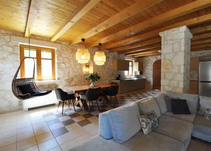 3 Bedroom Nephele Villa - Jootiq