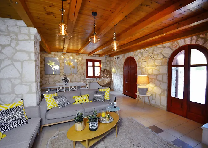 3 Bedroom Nephele Villa - Jootiq 빌라